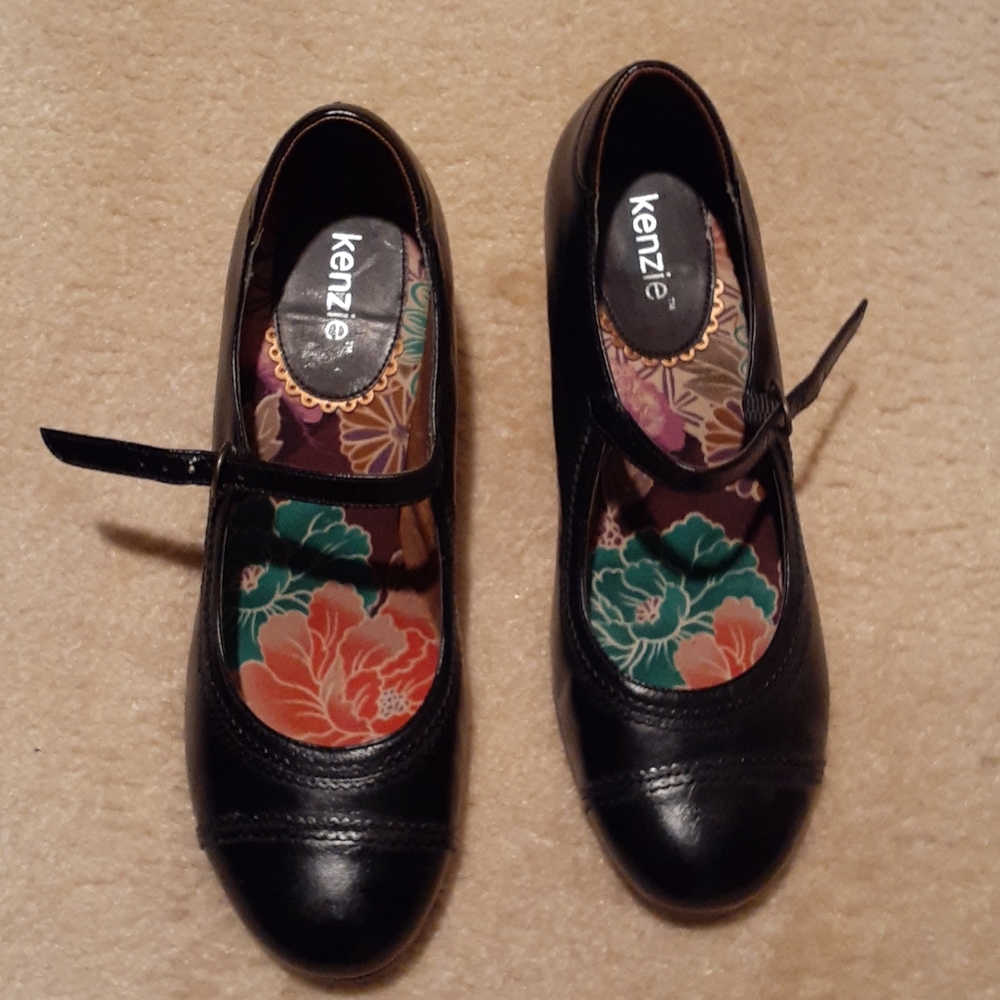 Kenzie Leather pumps